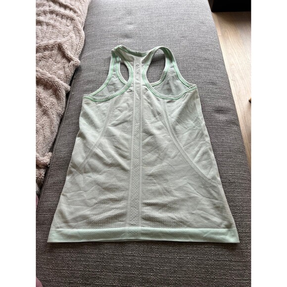 Lululemon Swiftly Tech Tank Light Blue - Picture 4 of 4
